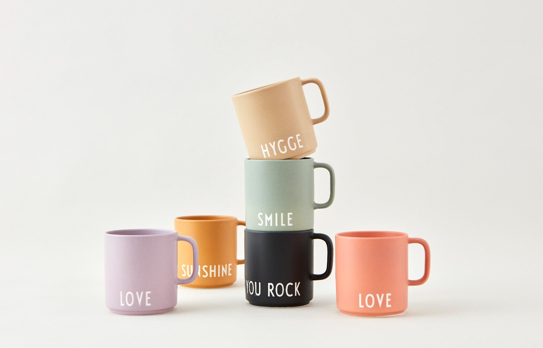 Design Letters Favourite, kop - Beige, H. 8,5 cm. D. 8 cm - Bahne